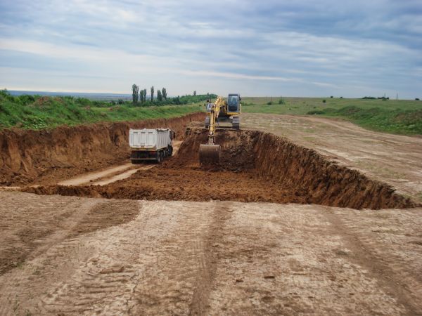 Foundation Digging in Auburn
