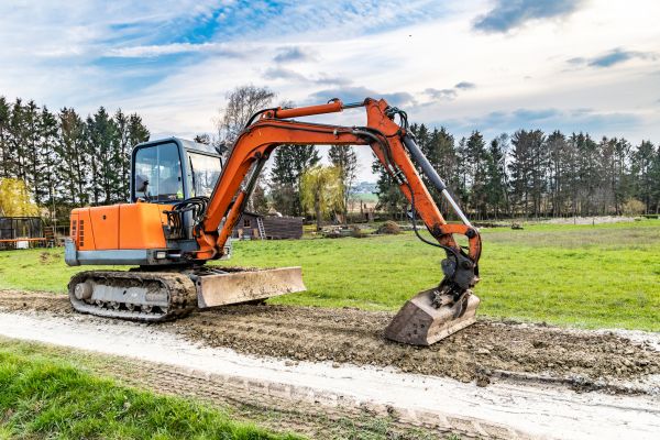 Dirt Road Leveling in Auburn